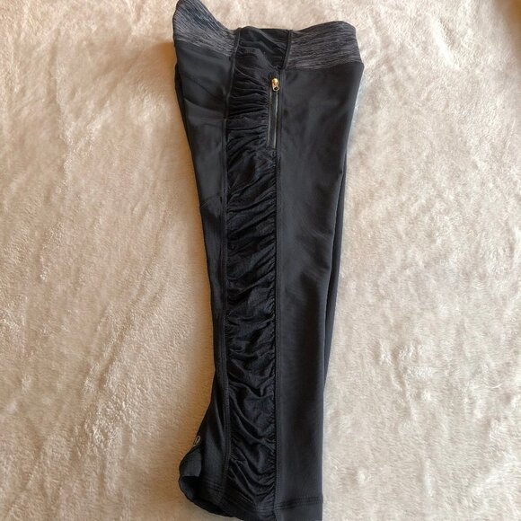 LULULEMON Cinched Ruched Crop Leggings Size 4 - Picture 1 of 11